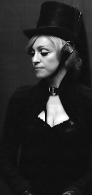 PIX - Madonna by Klein & Meisel for W Magazine & Vuitton [2006